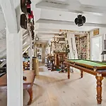 Pet Friendly Home In Gesten Holiday home