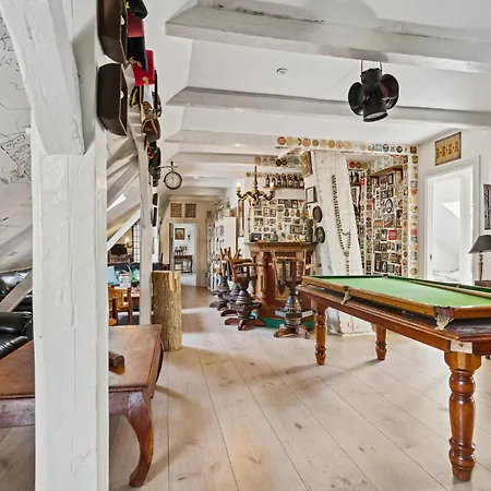Pet Friendly In Semesterbostad