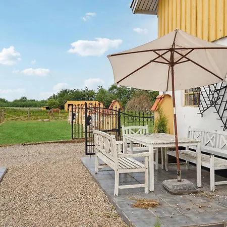 Pet Friendly In Semesterbostad *